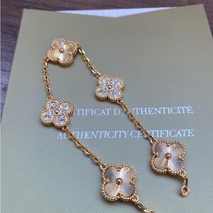 Van Cleef & Arpels Vintage Alhambra 5-Motif Bracelet - 18K YG - Full Set